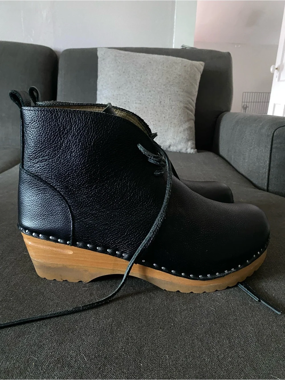 Men's Black Leather Lace-Up Clog Boots